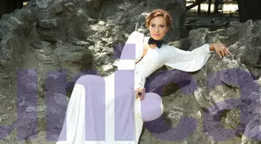 Making of: Iulia Vântur pe coperta revistei Unica