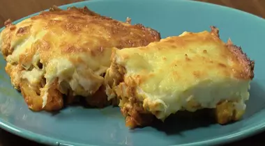 MIAM-MIAM! Cartofi cu pui in sos bechamel