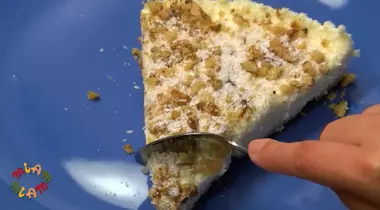 MIAM-MIAM! Cheesecake de cocos cu nuci