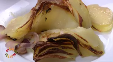 MIAM-MIAM! Cartofi crocanți la cuptor
