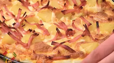MIAM-MIAM! Pizza hawaiiană