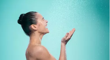 10 produse în 10 culori pentru o piele hidratată