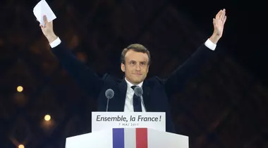6 lucruri pe care ar trebui să le știi despre Emmanuel Macron, cel mai tânăr președinte al Franței