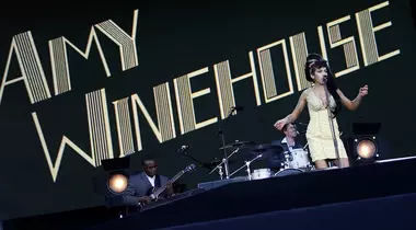 Amy Winehouse – 6 piese pe care nu le vom uita niciodată