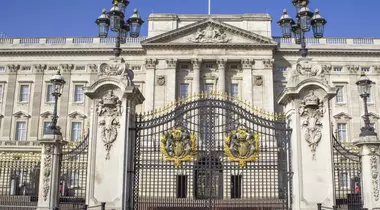7 momente scandaloase din istoria familiei regale britanice