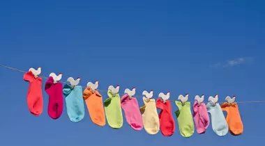 15 moduri inedite în care poți folosi o șosetă