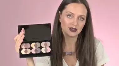 Unica Beauty News. Palete de machiaj în culorile sezonului