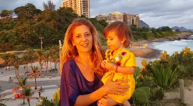 Exclusiv. Imagini cu Amalia Enache de pe plaja din Rio de Janeiro
