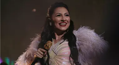 Ce face Andra de 1 mai