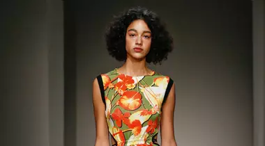 Moda printurilor tropicale