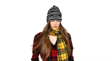 15 piese must have în carouri