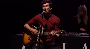 Alex Ștefănescu de la ”Românii au talent” a cântat la Gala Unica