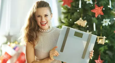 Ce să mănânci de Crăciun ca să nu te îngrași. 5 reguli care te vor ajuta să nu acumulezi kilograme în plus