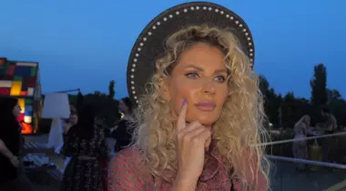 Ce nu ar face vedetele niciodată în public