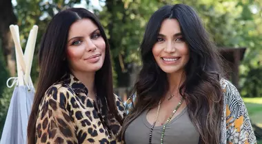 Lili Sandu și Ileana Lazariuc, prietenie de 25 de ani: „Ar trebui să primim premiul pentru cel mai longeviv cuplu din showbiz” / Exclusiv