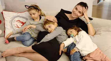 Motivul pentru care Alina Pușcaș nu se uită cu soțul și cei trei copii la „Te cunosc de undeva!”: „Ei de văzut mă văd” / Exclusiv