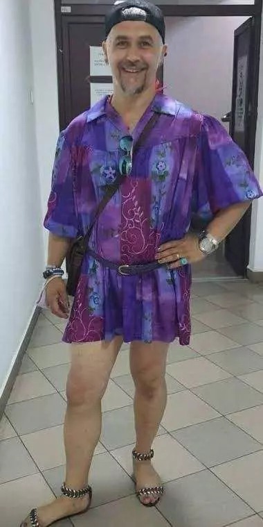 politist in rochie
