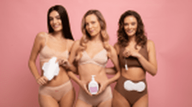 Ghid Enroush: Cum să călătorești confortabil în timpul menstruației