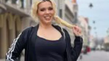 Cum arată Anisia Gafton însărcinată în 5 luni. „Cam atât mi-a crescut, la fel de repede ca euro'