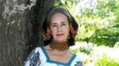 Rețeta de castraveți murați a Sofiei Vicoveanca. Trucul cu obiectul metalic care protejează borcanele