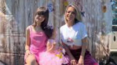Cum au apărut Andreea Antonescu și fiica ei, în Las Vegas. Sienna a împlinit 15 ani și seamănă perfect cu mama ei