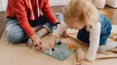 Dincolo de notele de la școală – abilitățile esențiale care îi deschid copilului tău porțile lumii