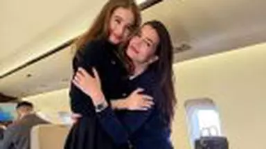 Monica Gabor și fiica sa, Irina Columbeanu, „test' culinar cu savarine și amandine românești în New York. Cât au plătit pentru o prăjitură