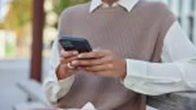 Evoluția ecranelor mari: De ce telefoanele în format XL domină preferințele în 2026
