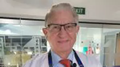 Prof. dr. Vlad Ciurea: alimentul de care trebuie să ne ferim pe caniculă. Afectează digestia și chiar funcționarea creierului