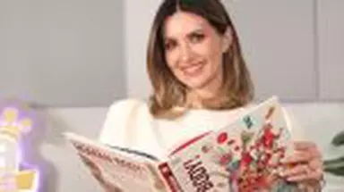 Ela Crăciun a lansat „Ghidul de vacanță al părintelui informat', un e-book gratuit cu recomandări direct de la pediatru