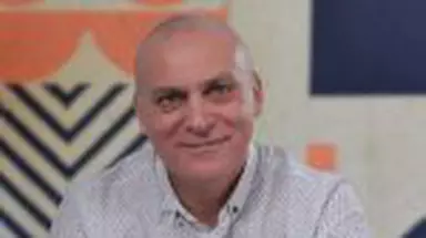 Măștile perfecțiunii: când nevoia de a fi perfect ne îndepărtează de noi înșine. De unde apare nevoia de a fi „fără cusur'