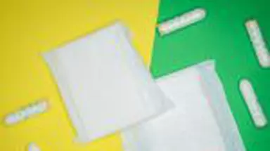 Cum îți salvezi vacanța când menstruația apare pe neașteptate