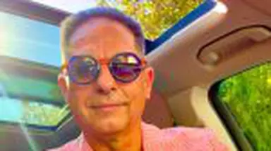 Mesajul transmis de Dan Negru în prima zi de școală. „Sunt cu ai mei la careu. Au trecut 40 de ani și e tot așa'
