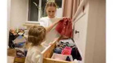 Cum organizezi garderoba copilului pe anotimpuri: 8 sfaturi utile