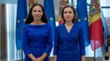 Mirabela Grădinaru, apariție elegantă la Chișinău. Prima Doamnă a României s-a asortat cu Maia Sandu