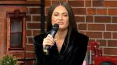 Primele imagini cu Raluka și iubitul ei cu 22 de ani mai în vârstă. Cum au apărut artista și Guy Kouris în Albania și Croația