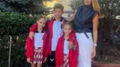 Câți bani plătesc Valentina Pelinel și Cristi Borcea pentru școala copiilor. Taxa anuală pentru Milan, Indira și Rania este uriașă