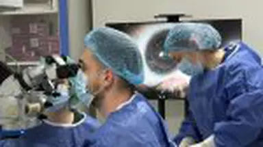 Ziua Mondială a Vederii. Dr. Ștefan Oprea, tot ce trebuie să știi despre blefarită, afecțiunea care poate duce până la pierderea genelor