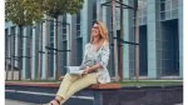 De la birou direct la o escapadă de weekend: piesele care funcționează în ambele contexte