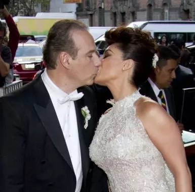 yadhira-carrillo-juan-collado-boda-385×380