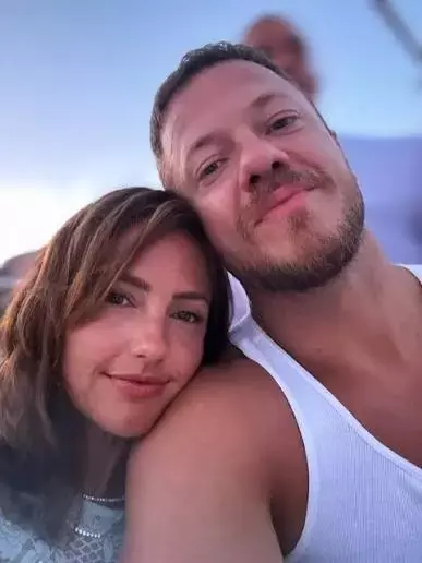 minka-kelly-si-dan-reynolds-3