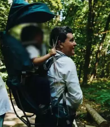 nicusor-dan-plimbare-natura-familie