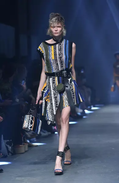 Versus colectia primavara vara 2017