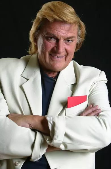 florin-piersic-592358l-600x0-w-44067cb9