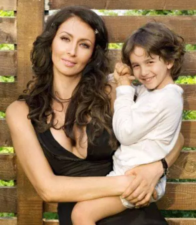 Mihaela-Radulescu-si-fiul