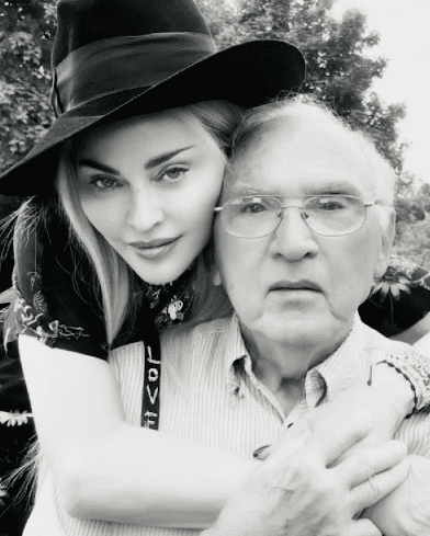 Madonna si tatal ei