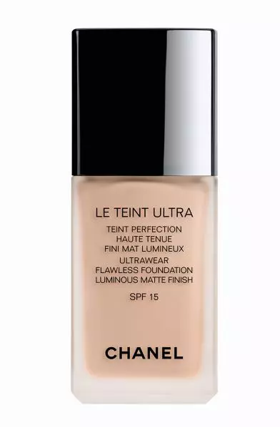 Fond de ten rezistent, Chanel, Le Teint Ultra, 266 lei
