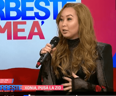 Xonia are fața umflată și nu știe motivul pentru care este de nerecunoscut