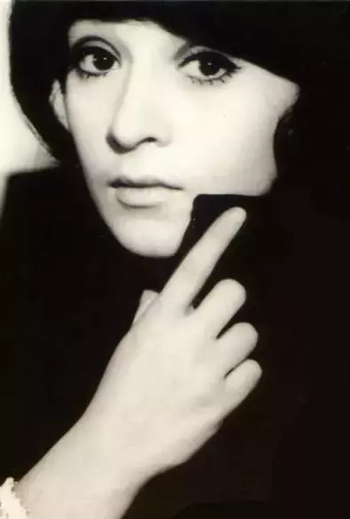 anda-calugareanu-6