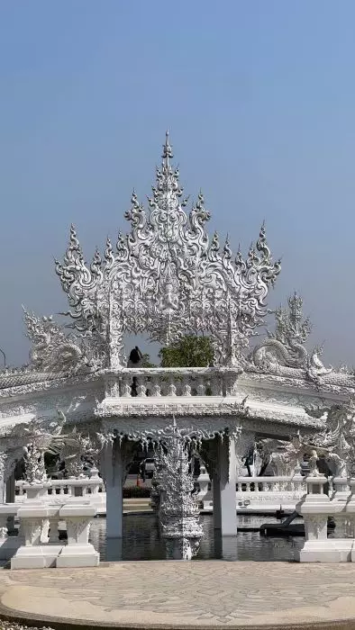 white-temple-din-tahilanda